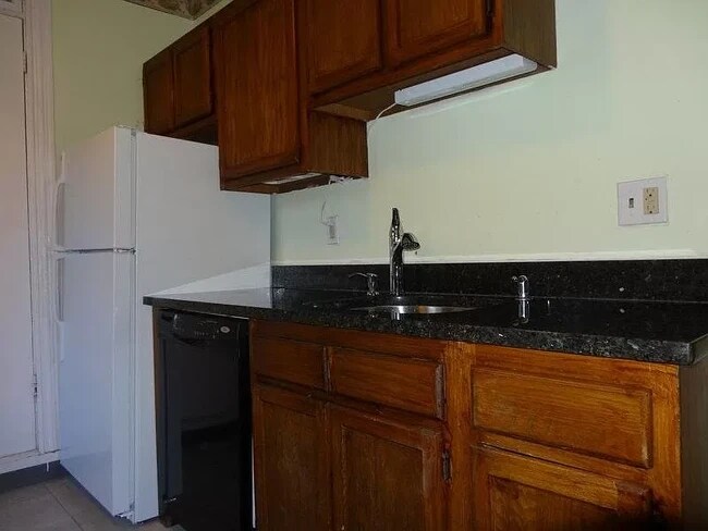 21 Sutherland Rd, Brighton, MA 02135 - photo 2