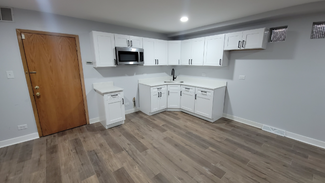 2953 W 71st St Unit 1R, Chicago, IL 60629