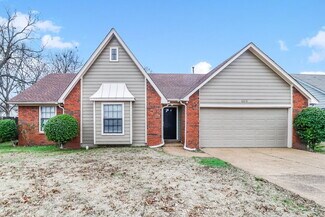 6610 Shaker Ln, Memphis, TN 38141