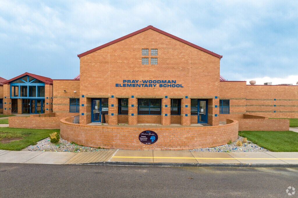 PrayWoodman Elementary, Rankings & Reviews