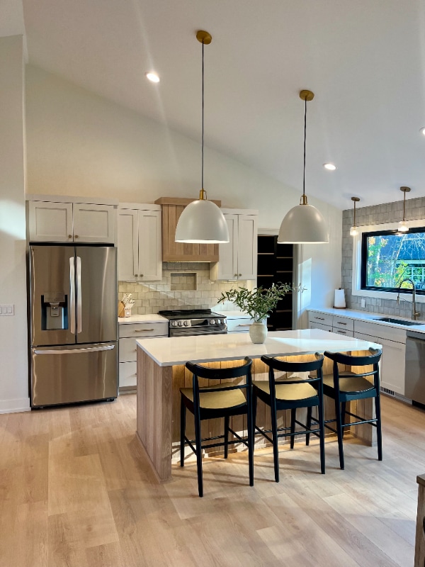 7277 Yellowstone Dr, Hudsonville, MI 49426