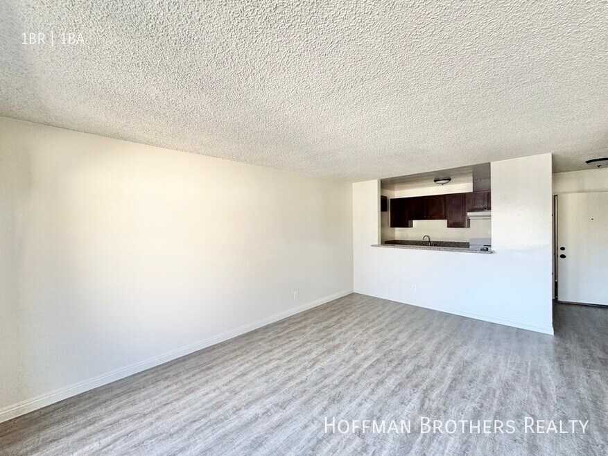 20339 Saticoy St unit 39, Canoga Park, CA 91306 - photo 1