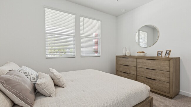 2327 W Pearce Rd, Phoenix, AZ 85041 - photo 6