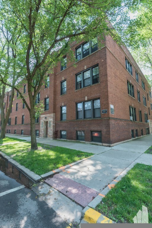 2253 W Argyle St unit 2257-3, Chicago, IL 60625 - photo 2