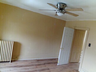 1126 W Rockland St Unit 3, Philadelphia, PA 19141