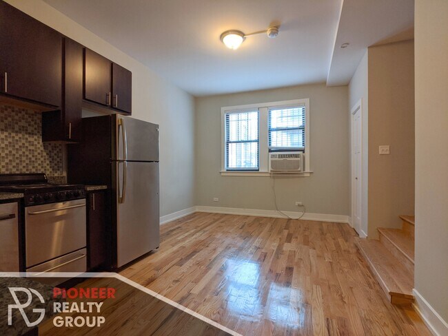 2907 N Mildred Ave unit 2900-A3, Chicago, IL 60657 - photo 3