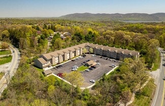 1000 Heidi Ct, New Windsor Township, NY 12553