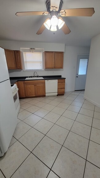 517 Gassen St Unit 2, Luling, LA 70070