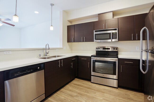 1BR, 1BA - 690Sf - Berryessa - Kitchen