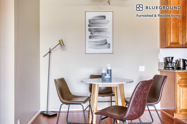 11811 Washington Place unit FL2-ID690, Los Angeles, CA 90066 - photo 5