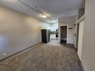 301 N Riverfront Dr Unit 205, Mankato, MN 56001