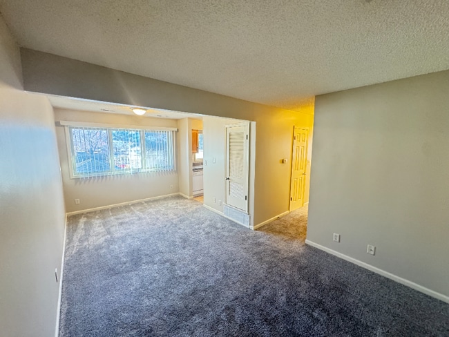 1531 D St unit 9, Lincoln, NE 68502 - photo 6