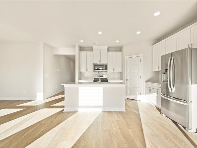 774 Treeline Rd, Moore, SC 29369 - photo 6