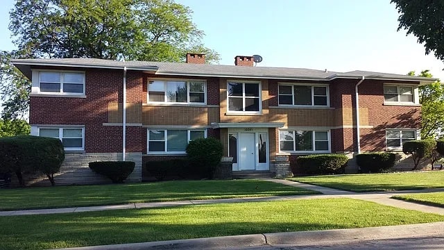 10350 Milford St unit 2G, Westchester, IL 60154 - photo 1