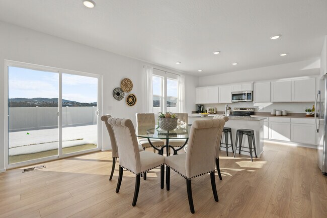 410 N Washington Ave, Deer Park, WA 99006 - photo 5