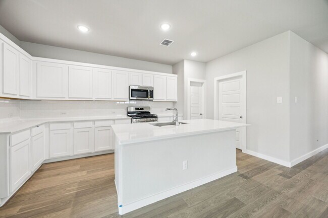 657 Poppy Ln, Lavon, TX 75166 - photo 5