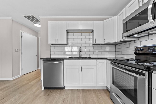 Newly Renovated Flats & Townhomes in the Heart of Angier! Pets Welcome!, Angier, NC 27501 - photo 5