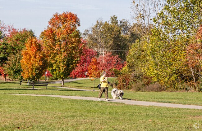Landsdowne-Shadeland East is only a ten-minute car ride to the nearby Wellington Dog Park.