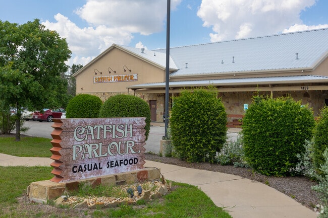 The Catfish Parlour offers amazing and fresh seafood off William Drive.