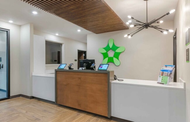 790 E Lincoln Way, Sparks, NV 89434 - photo 3