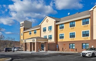 20 Rockdale St, Braintree, MA 02184