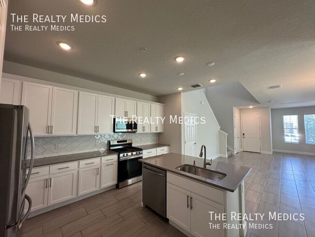 419 Scotsman Place, Debary, FL 32713 - photo 3