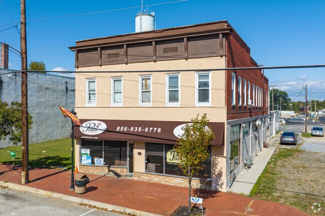 Pats Pizza & Bistro is a local favorite, and is centrally located right in the heart of Salem.