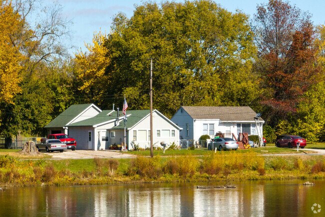 Homes on the outskirts of Momence sit along the Kankakee River.