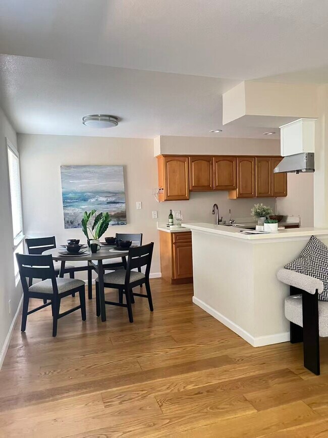 3001 Los Prados St Unit 104, San Mateo, CA 94403