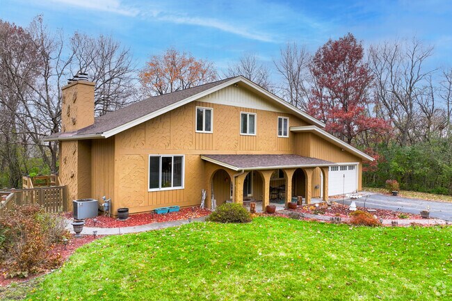 Homes in Saint Joseph can sell in the $400K range.