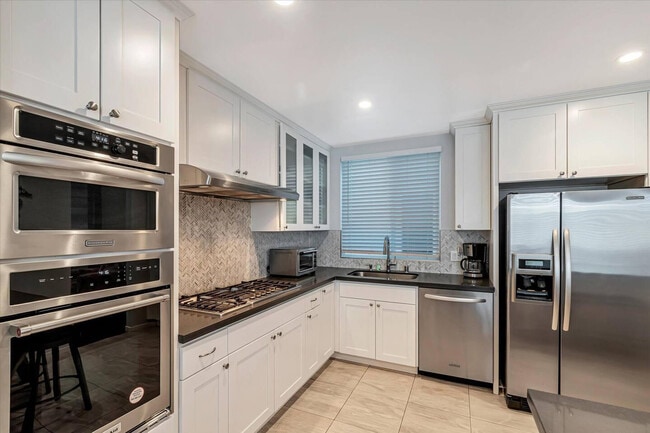 501 Atlanta St unit ID1013092P, Daly City, CA 94014 - photo 7