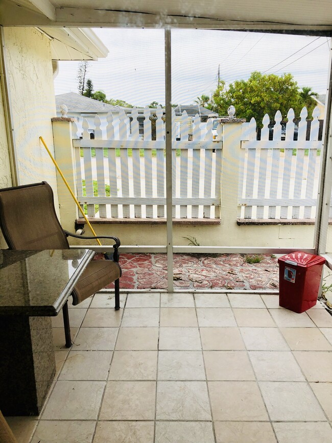 Outside back lanai
