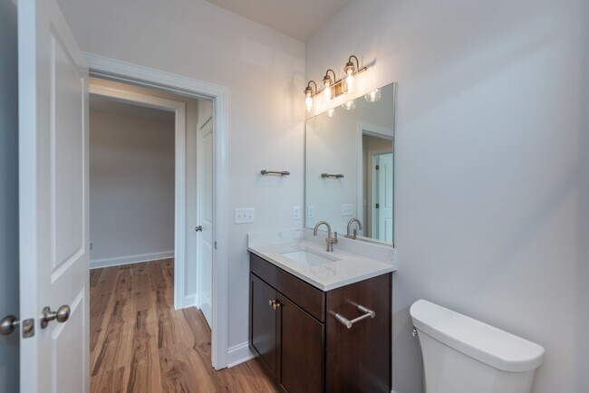 12638 Branch Parke Dr, Manakin-Sabot, VA 23103 - photo 3