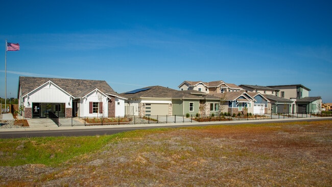 9106 Colzie Ct, Elk Grove, CA 95624 - photo 2