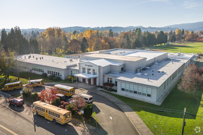 For the locals in Dallas that are of Elementary School age, Lyle Elementary is a great choice.
