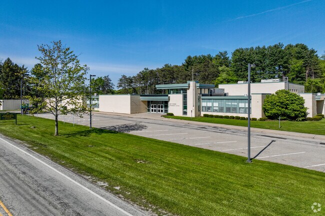 East Union Intermediate School is available for students in Curtisville to attend.