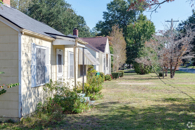 Rows of homes are often well delineated in the  the Eudgemar neighborhood.