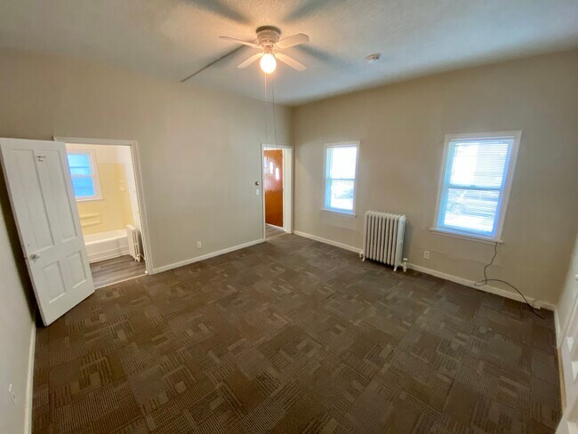 221 8th St S unit 6, La Crosse, WI 54601 - photo 6