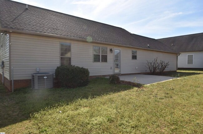 514 Cornucopia Ln, Inman, SC 29349 - photo 2