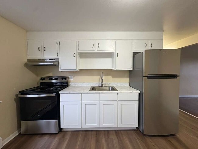 880 First Ave unit 4, West Haven, CT 06516 - photo 2