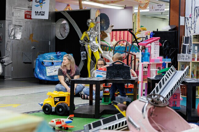 DoodleHATCH is an interactive art museum with hands-on fun for young kids near Oakland Mills.