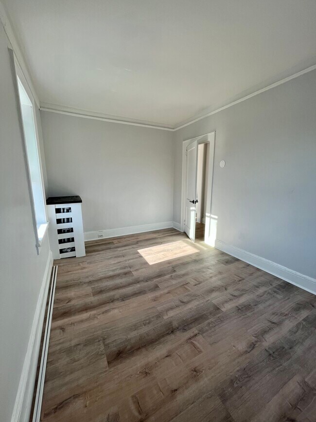 300 Elm Place, Leonia, NJ 07605 - photo 7