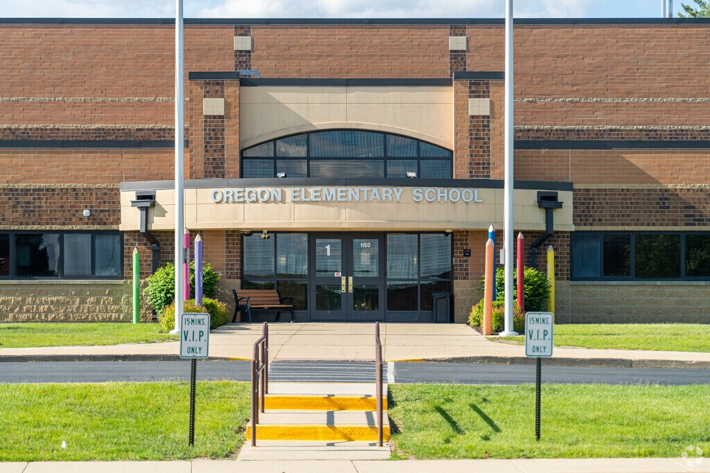 Oregon Elementary School is a public school in Oregon, IL.