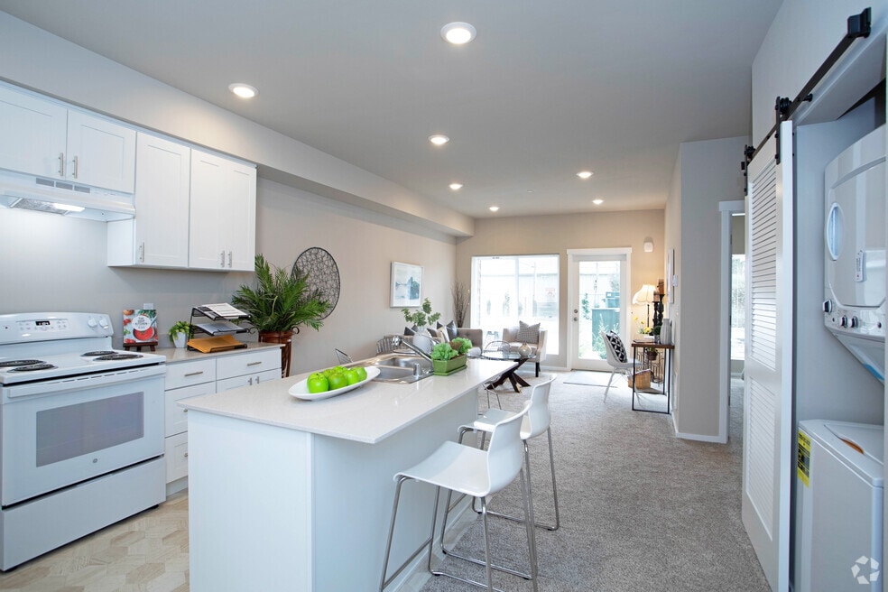 The Lookout, Everett, WA 98204 - photo 1