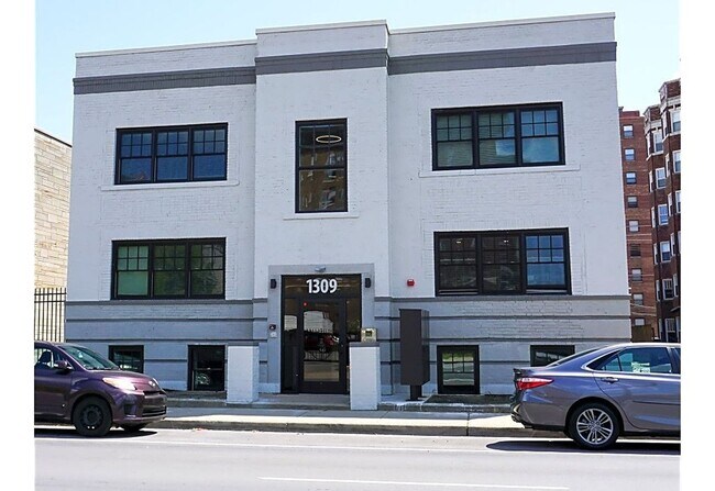 Priscilla on Pennsylvania, Indianapolis, IN 46202 - photo 3