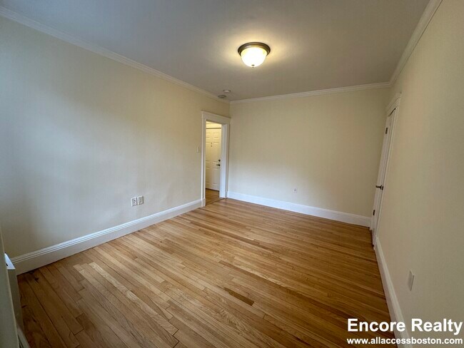12 Chauncy St unit 24 - 8, Cambridge, MA 02138 - photo 2