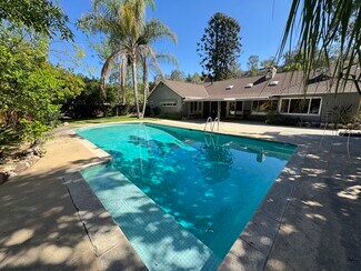 3957 Woodfield Dr, Sherman Oaks, CA 91403