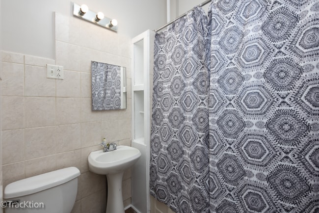 6733 31st St, Berwyn, IL 60402 - photo 4