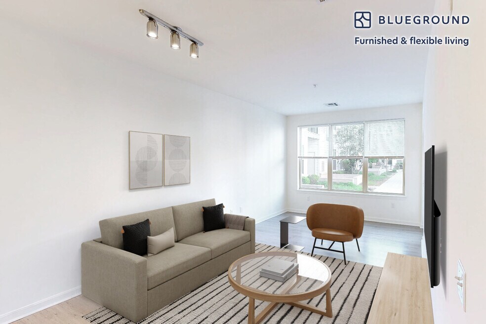 333 Great River Rd unit FL4-ID3674A, Somerville, MA 02145 - photo 1