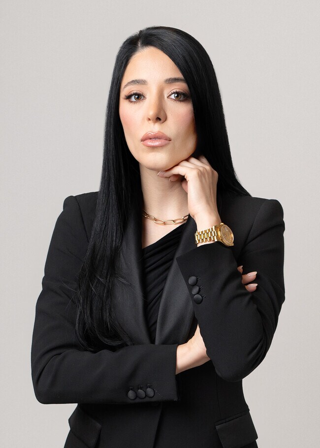 Agent Photo